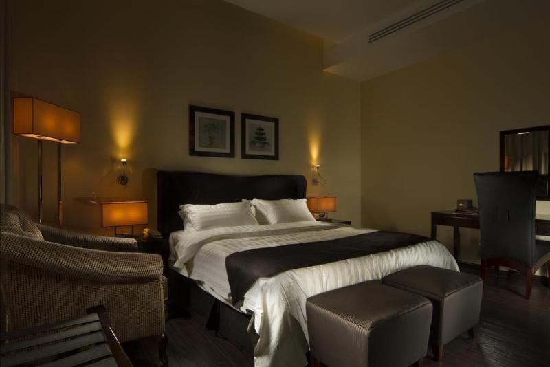 Zara Continental Hotel Khobar Bagian luar foto