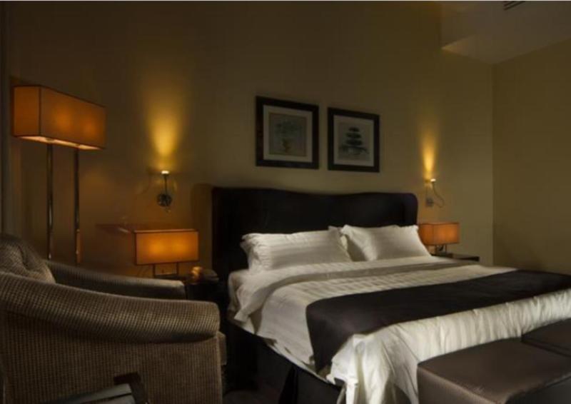 Zara Continental Hotel Khobar Bagian luar foto