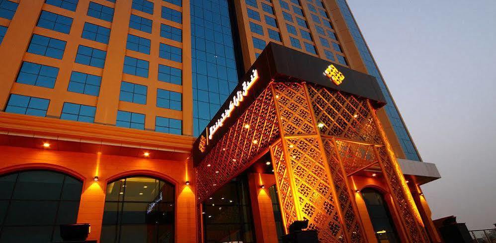 Zara Continental Hotel Khobar Bagian luar foto